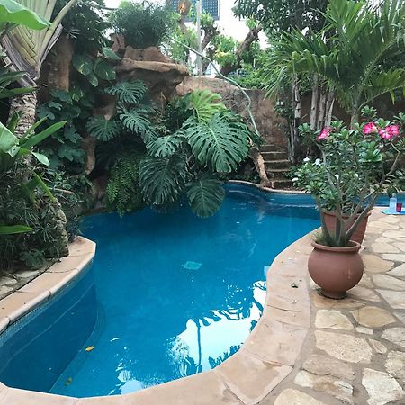Appartement Tropical Oasis à Ouakam Extérieur photo