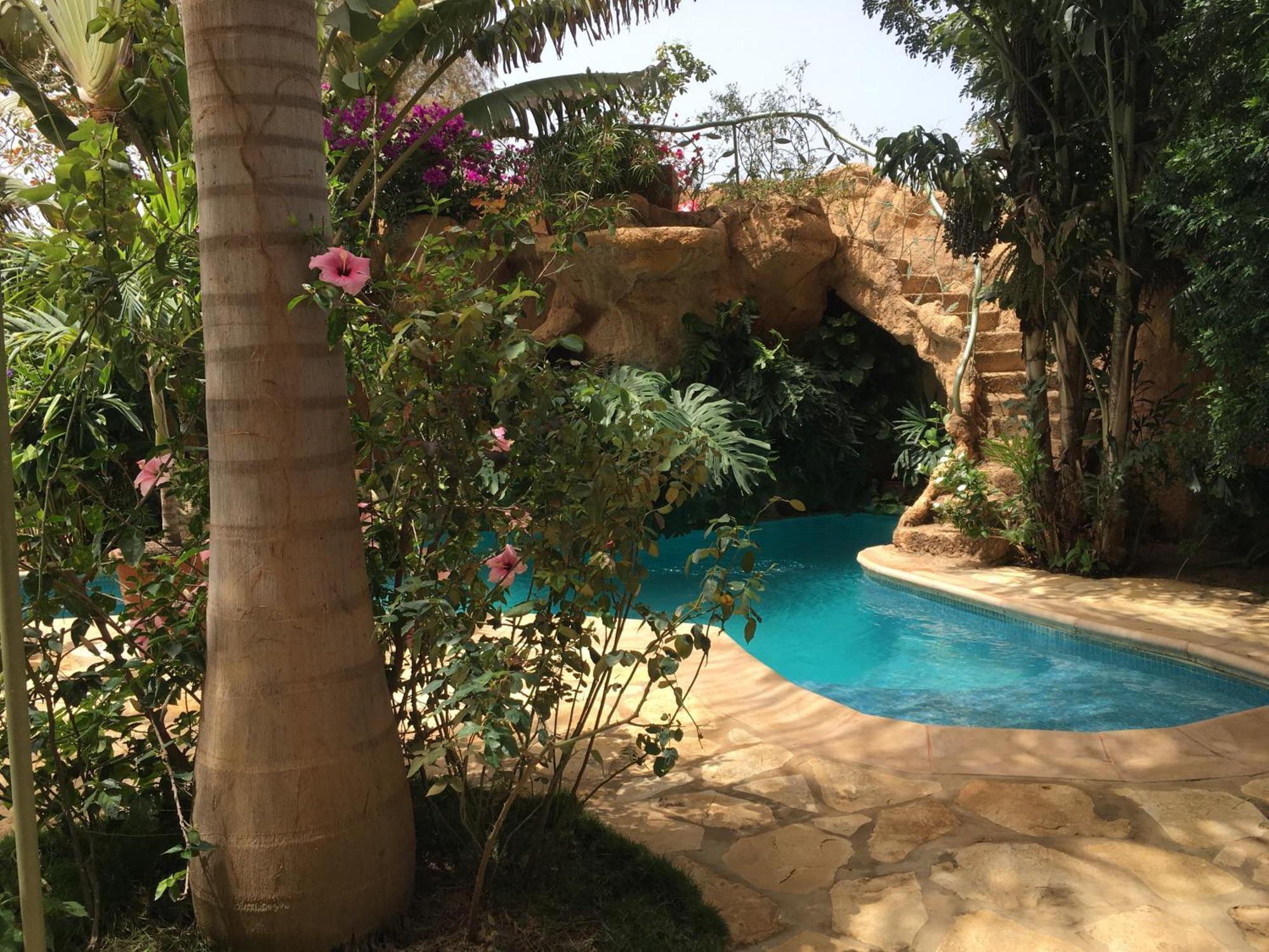 Appartement Tropical Oasis à Ouakam Extérieur photo