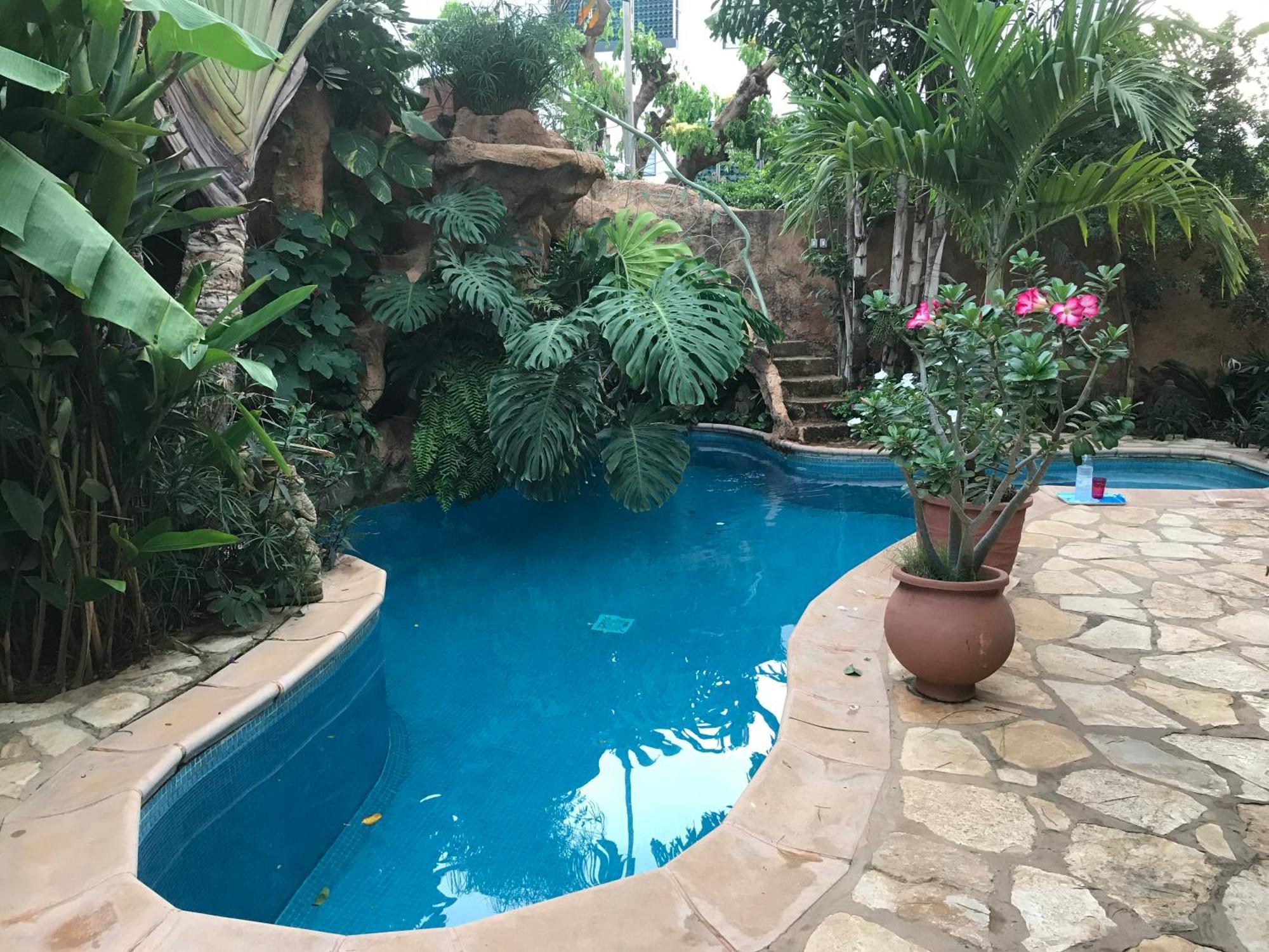 Appartement Tropical Oasis à Ouakam Extérieur photo